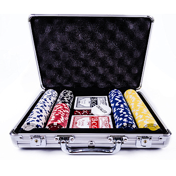Набор для игры в покер (200чипов)